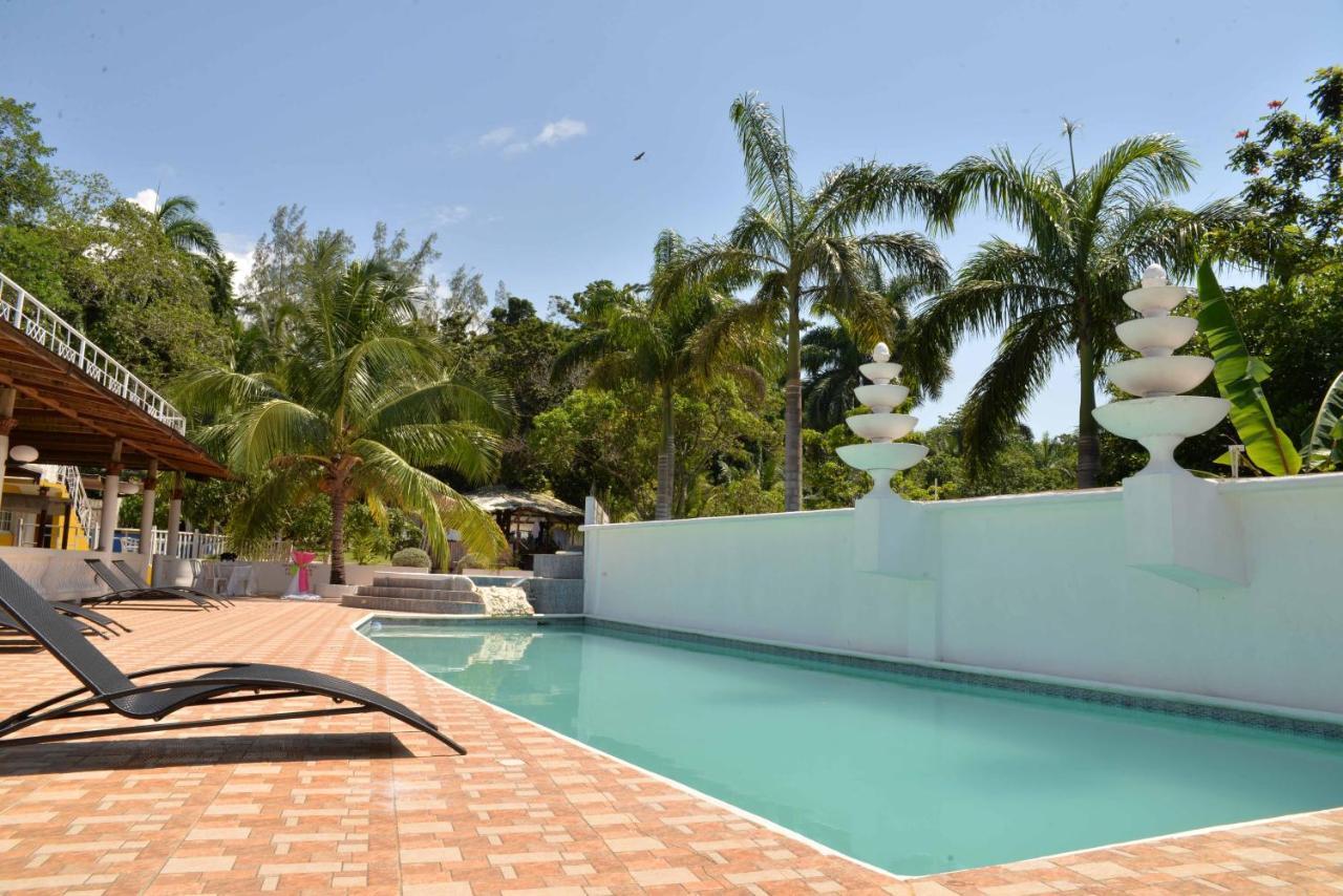 Chateau Margarita Ja Montego Bay Eksteriør billede